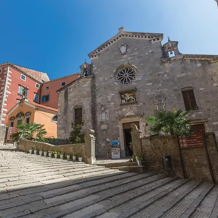 アパート Awesome In Labin With Wifi Raša