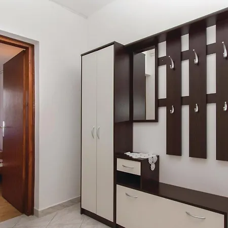 Apartament 4 Person Labin Kapelica *