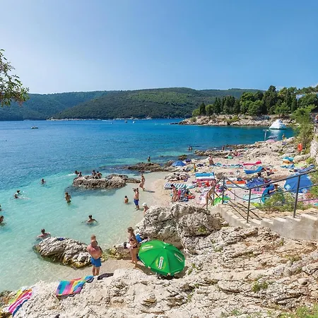 شقة Awesome In Labin With Wifi